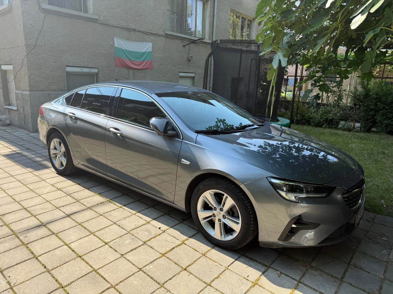 Opel Insignia Grand Sport, снимка 7 - Автомобили и джипове - 54792980