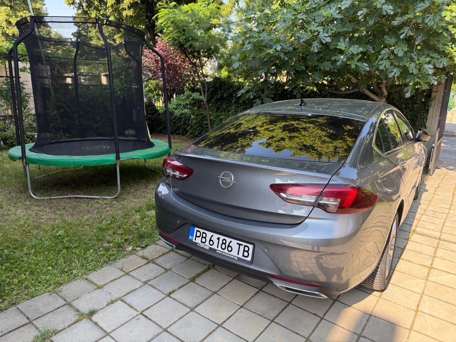 Opel Insignia Grand Sport, снимка 8 - Автомобили и джипове - 54792980