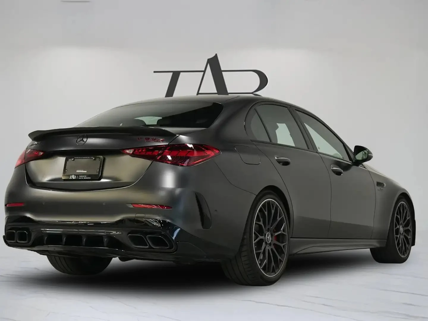 Mercedes-Benz C 63 AMG S E PERFORMANCE ЦЕНА ДО БГ АВТОКРЕДИТ, снимка 4 - Автомобили и джипове - 55417815