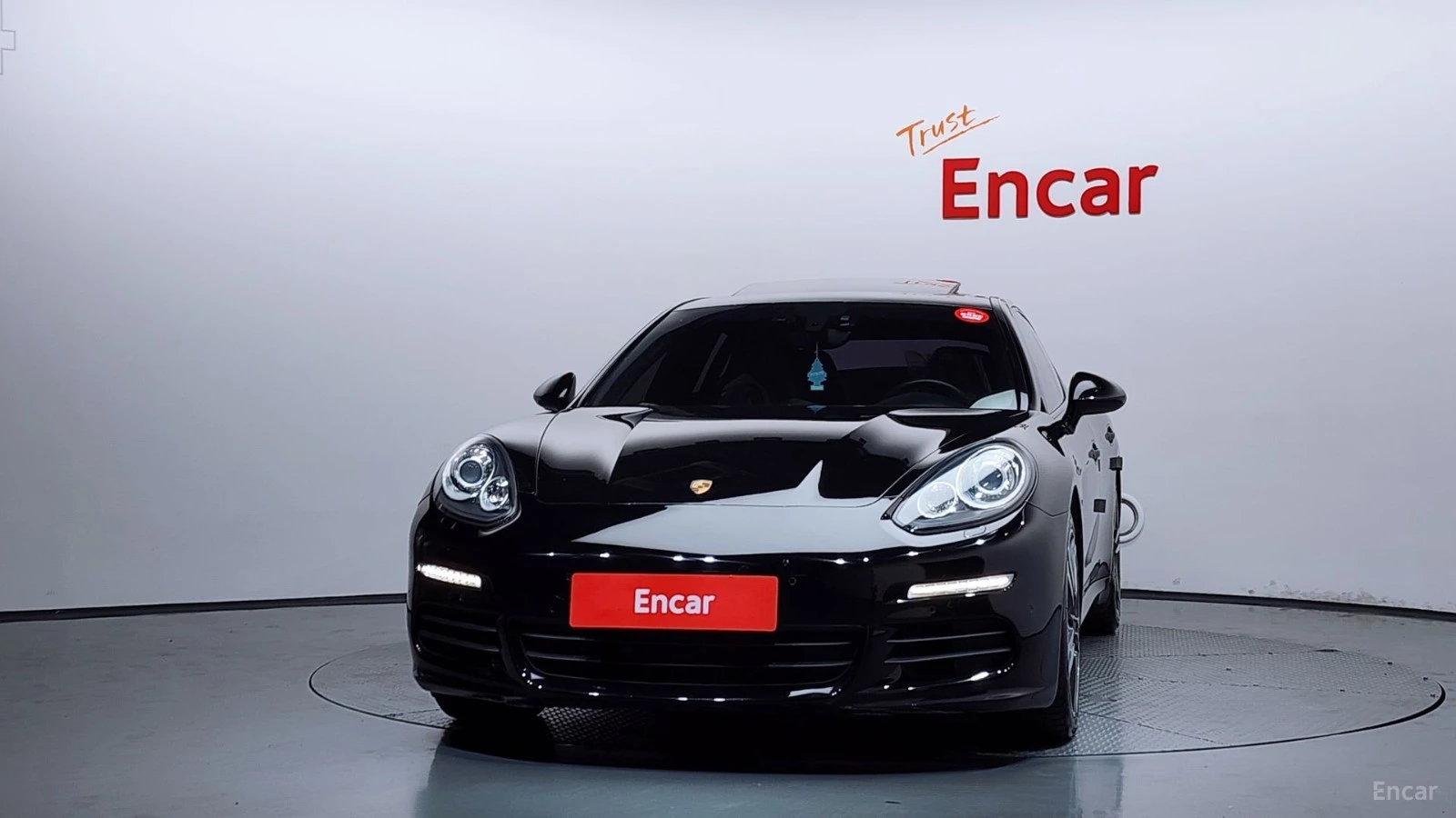 Porsche Panamera 3.0 DIESEL* PANO* ОБДУХВ* ПОДГРЕВ* НАВИ* КАМЕРА, снимка 3 - Автомобили и джипове - 55434943