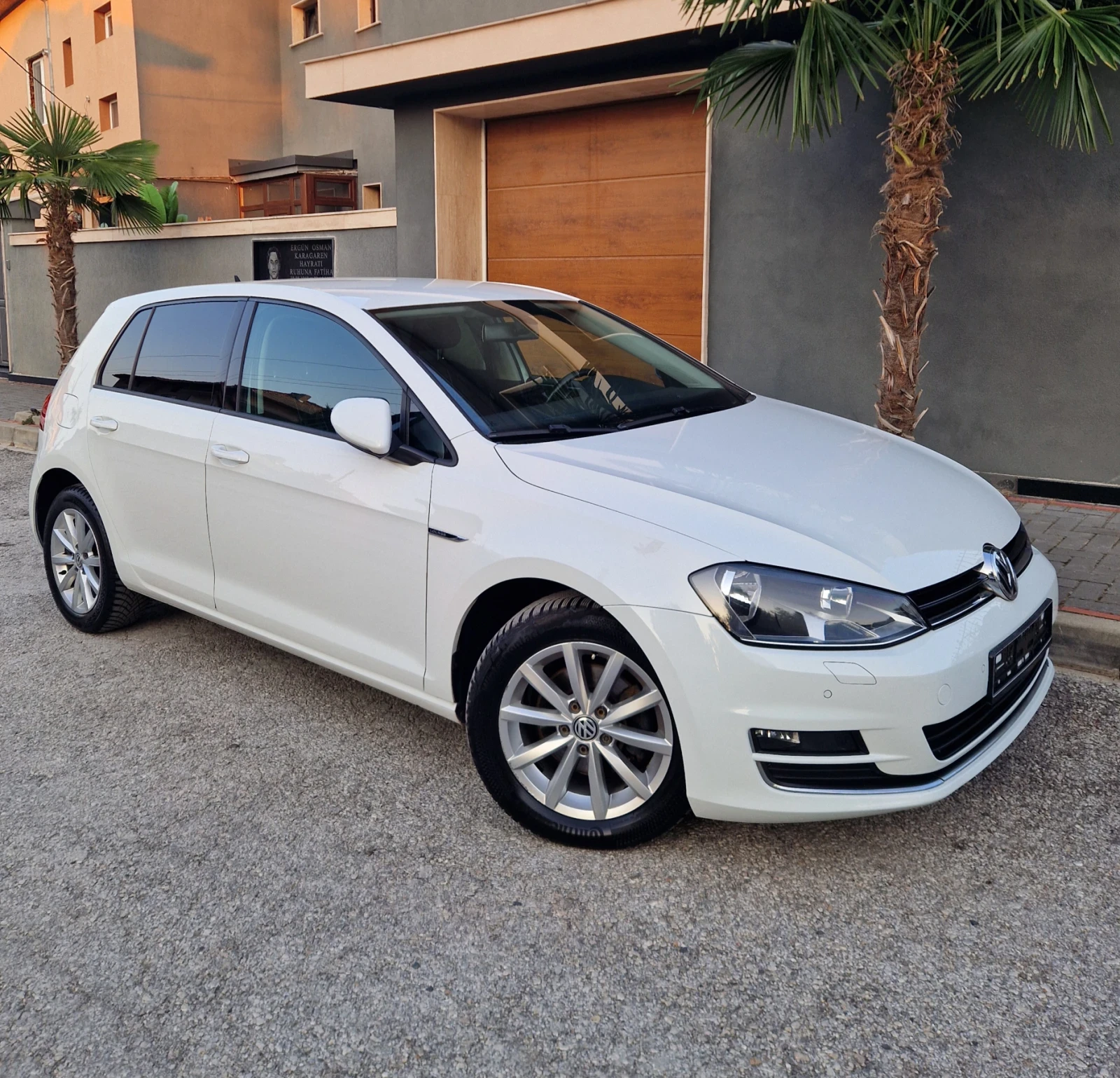 VW Golf LOUNGE , снимка 2 - Автомобили и джипове - 55545126