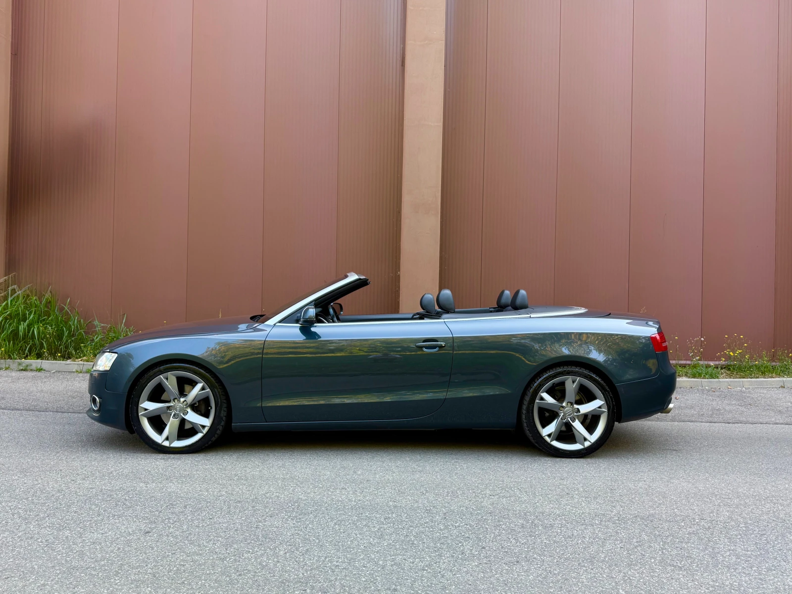 Audi A5 3.0D 245к.с. S-Line ГАРАНЦИЯ 6 МЕСЕЦА ИЛИ 5000КМ, снимка 2 - Автомобили и джипове - 55574349