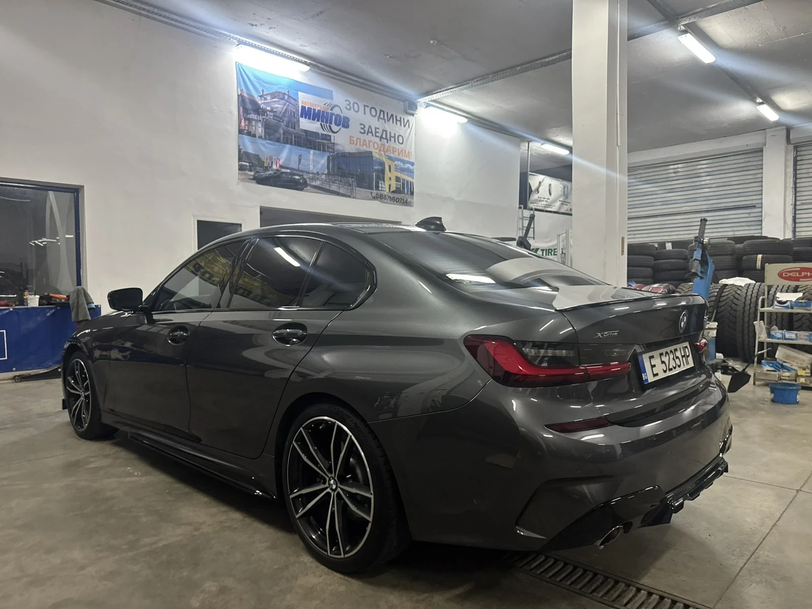 BMW 330 BMW 330XI M sport shadow line , снимка 4 - Автомобили и джипове - 55640402