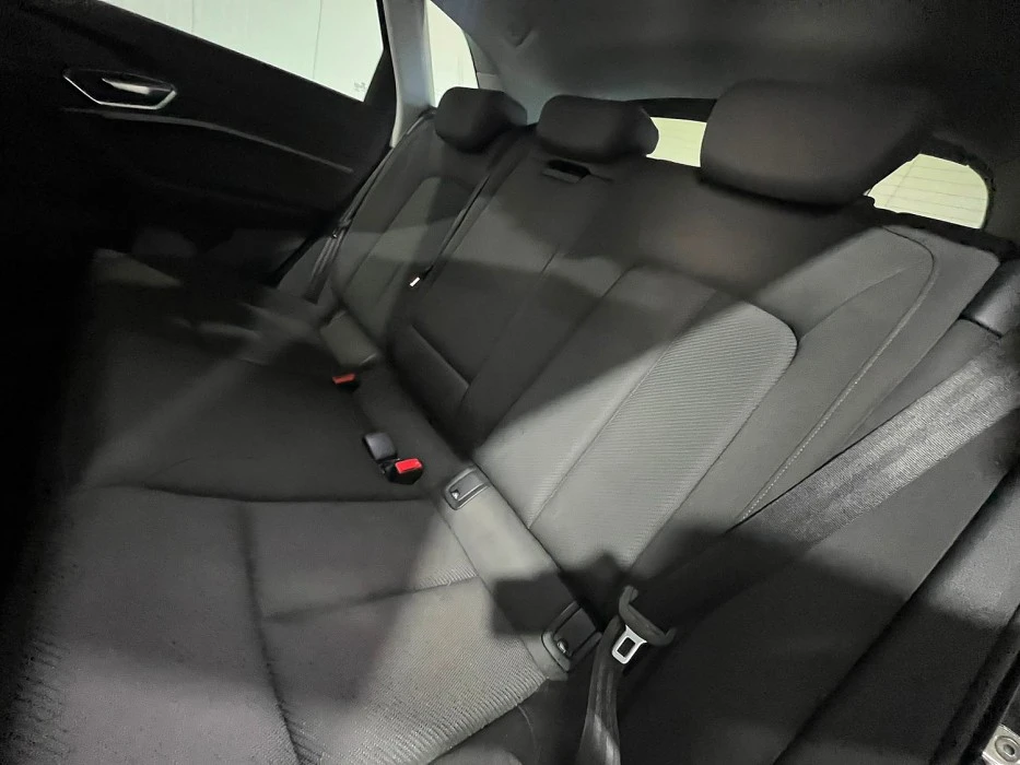 Audi E-Tron Quattro 55 95KW Business SOH 90%  , снимка 14 - Автомобили и джипове - 56095880
