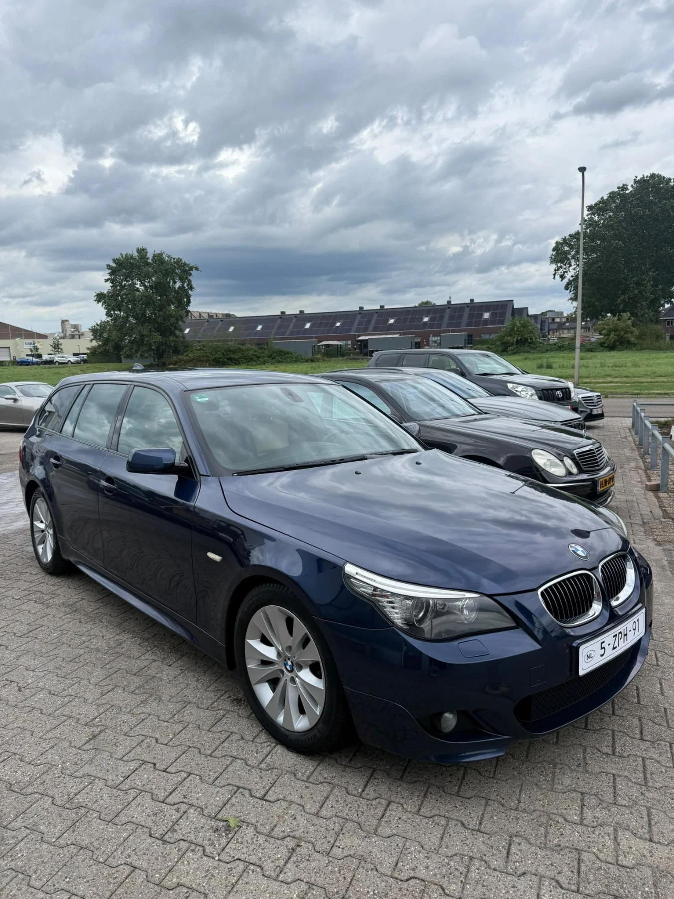 BMW 525 M пакет, 197 к.с, Нов внос, снимка 2 - Автомобили и джипове - 56124385