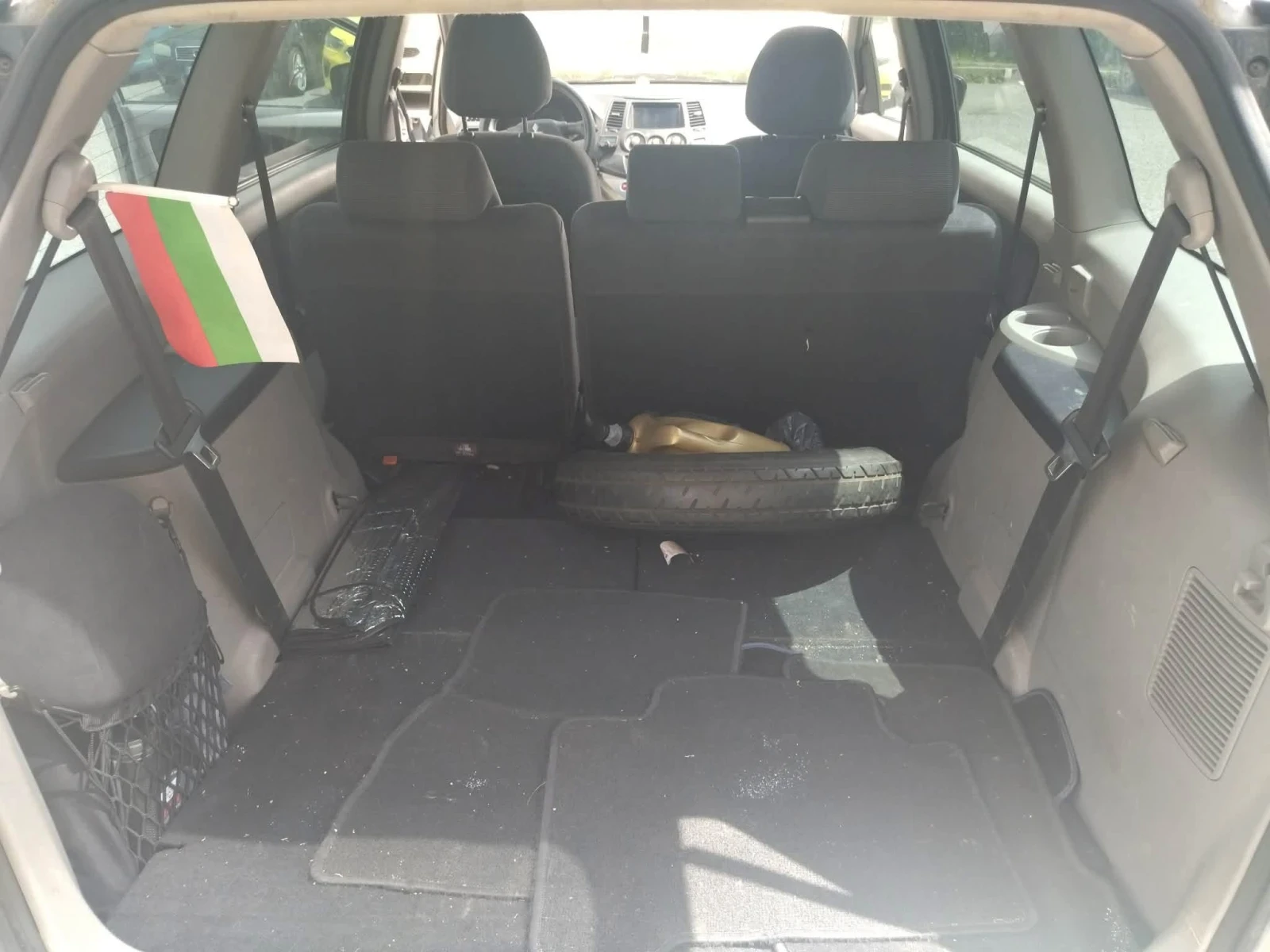 Mitsubishi Grandis, снимка 8 - Автомобили и джипове - 56130512