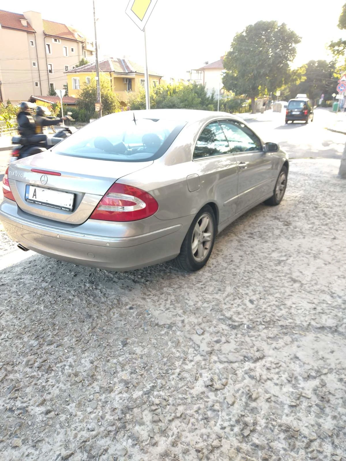 Mercedes-Benz CLK 320 LPG, снимка 11 - Автомобили и джипове - 56187506