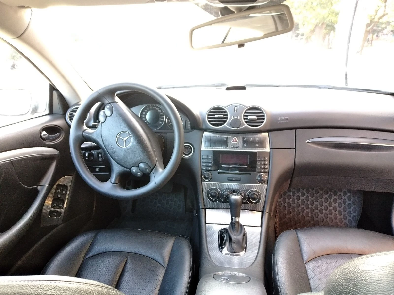 Mercedes-Benz CLK 320 LPG, снимка 6 - Автомобили и джипове - 56187506