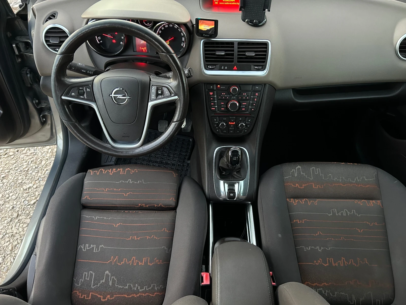 Opel Meriva 1.4T А/С E5 , снимка 8 - Автомобили и джипове - 56202567