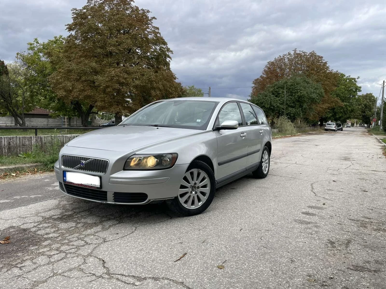 Volvo V50 2.0HDi Facelift, снимка 2 - Автомобили и джипове - 56263813