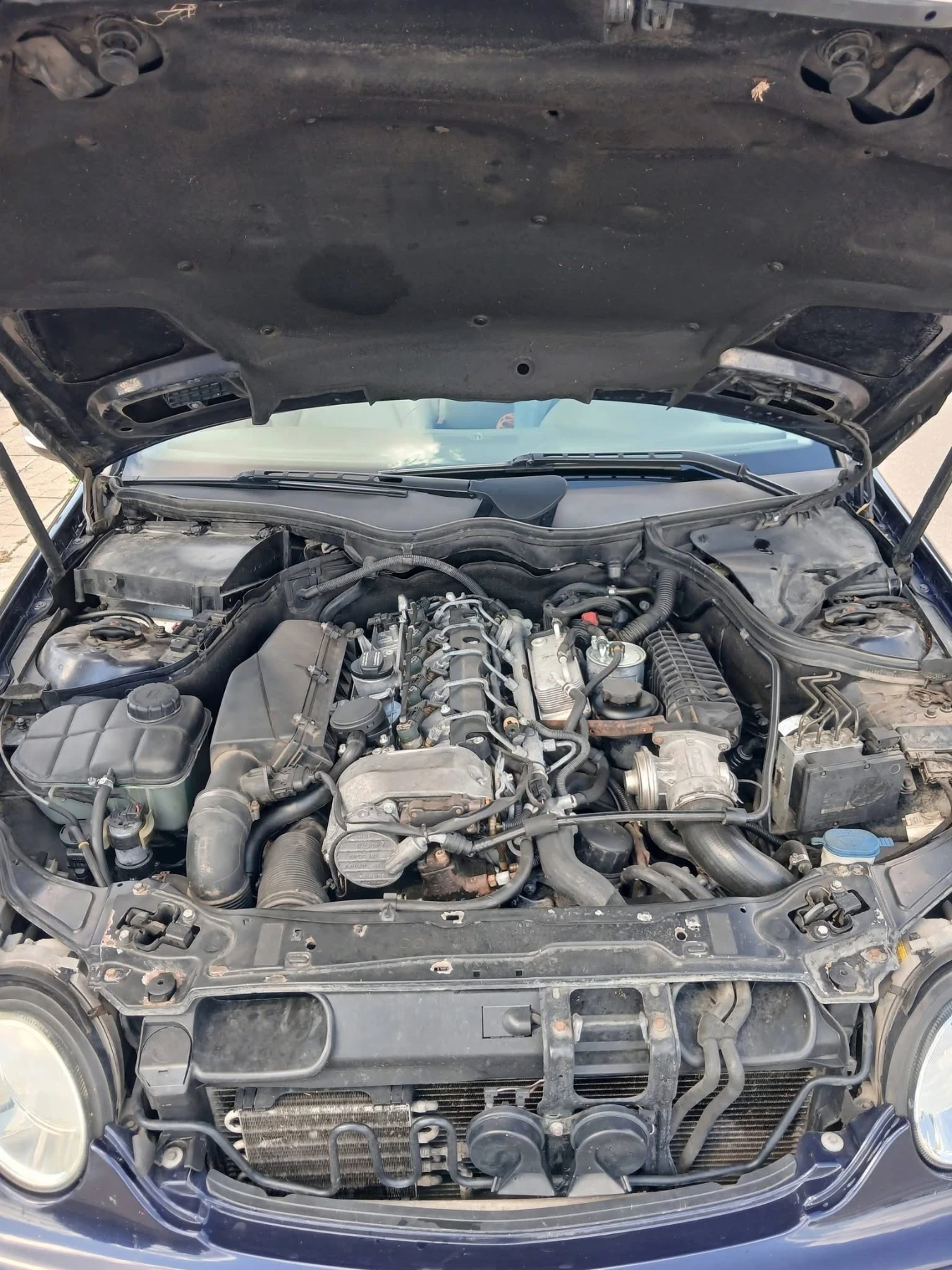 Mercedes-Benz C 270 CDI, снимка 12 - Автомобили и джипове - 56331548