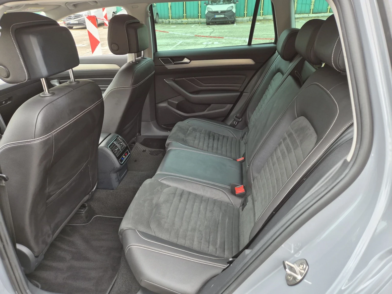 VW Passat 2.0TDI Face Elegance Digital Distr Камера , снимка 13 - Автомобили и джипове - 56747709