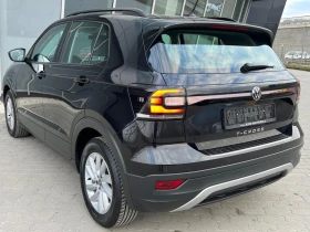 VW T-Cross TSi Life DSG Distronic Нави Carplay LineAsist APP, снимка 3