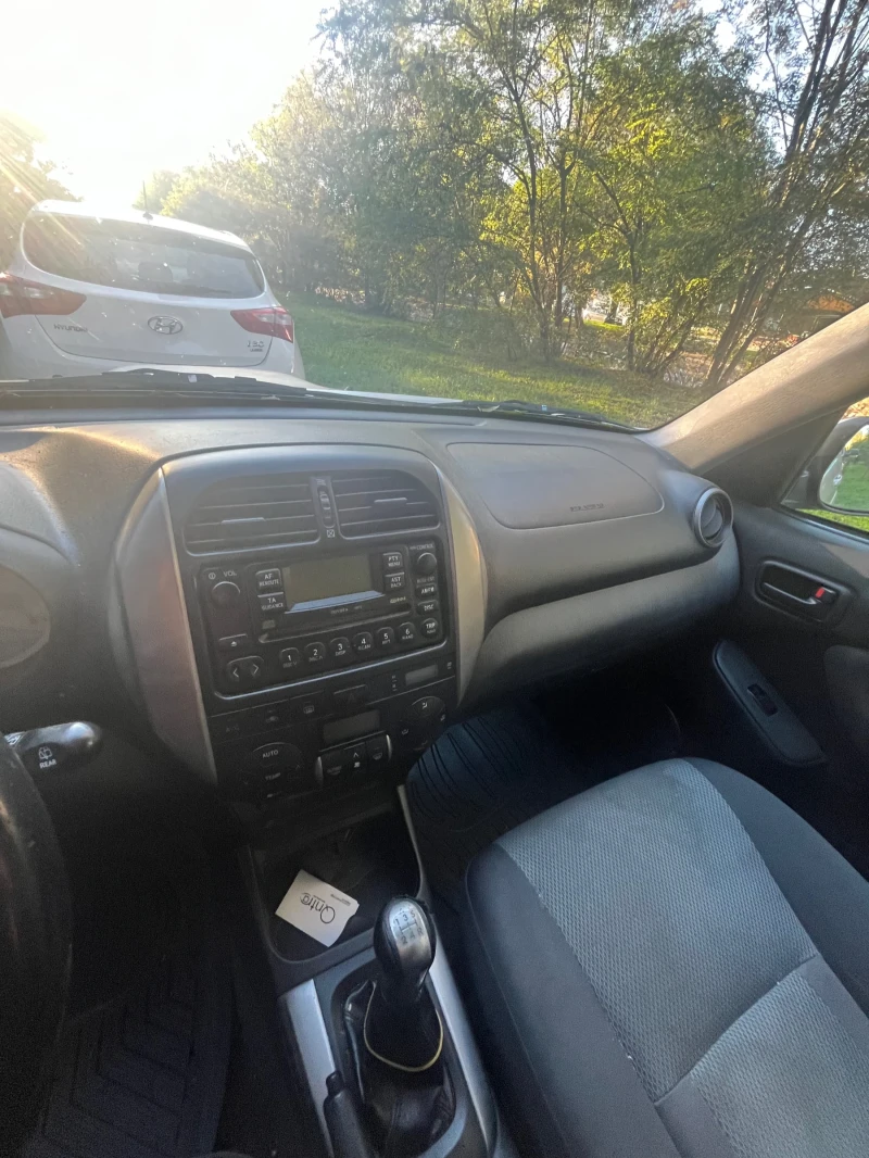 Toyota Rav4, снимка 7 - Автомобили и джипове - 47497673