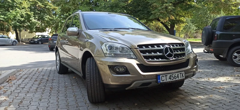 Mercedes-Benz ML 300, снимка 1 - Автомобили и джипове - 47783317