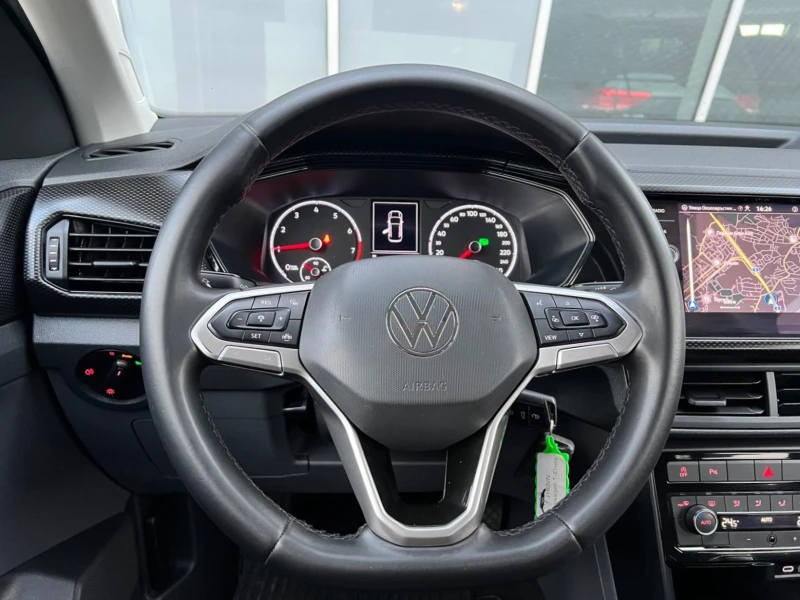 VW T-Cross TSi Life DSG Distronic Нави Carplay LineAsist APP, снимка 10 - Автомобили и джипове - 49133148