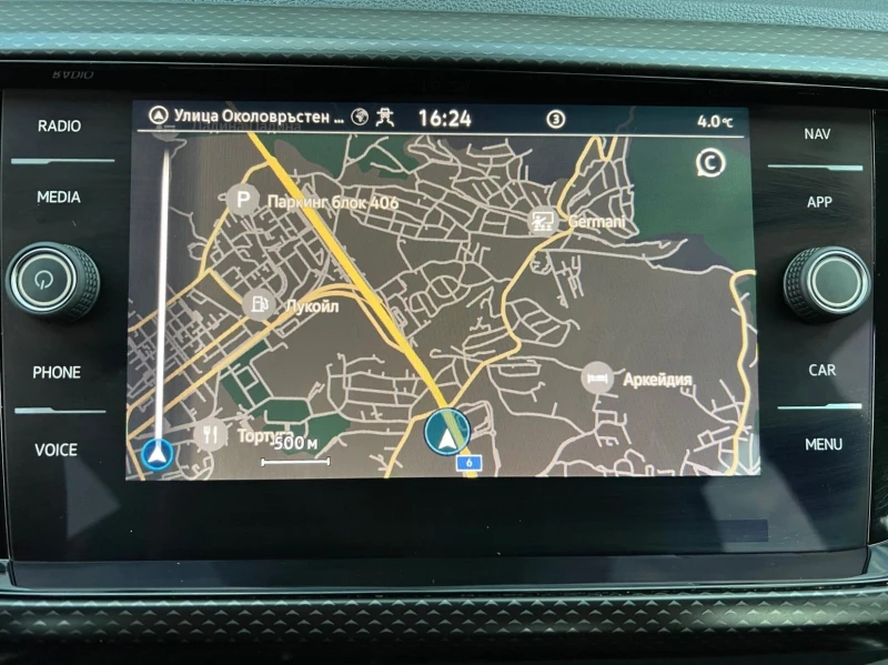 VW T-Cross TSi Life DSG Distronic Нави Carplay LineAsist APP, снимка 13 - Автомобили и джипове - 49133148