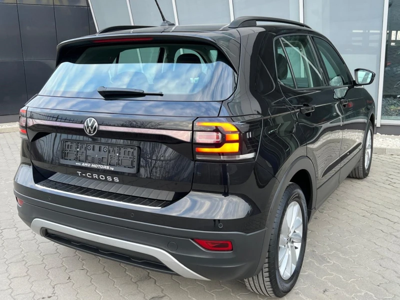 VW T-Cross TSi Life DSG Distronic Нави Carplay LineAsist APP, снимка 4 - Автомобили и джипове - 49133148