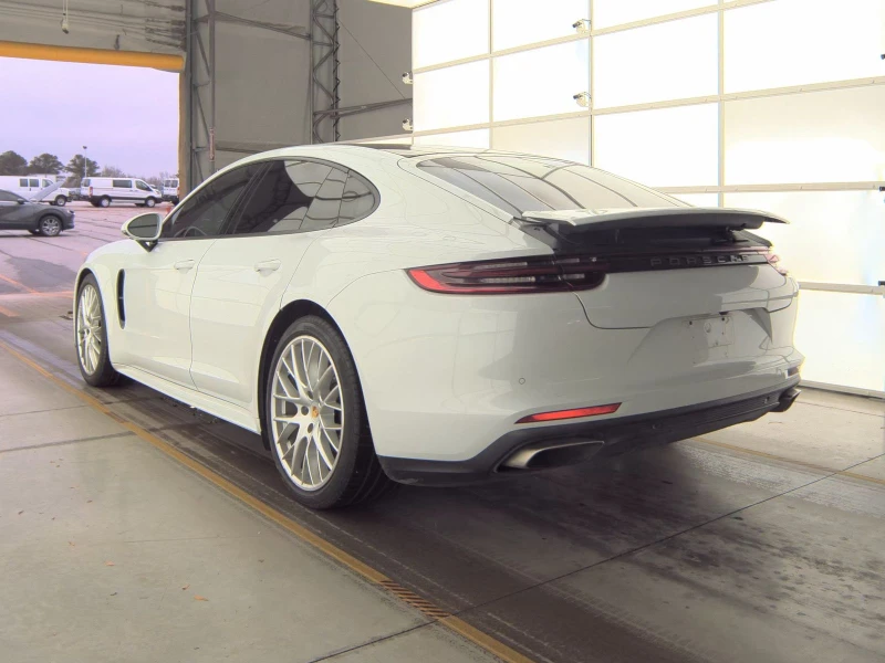 Porsche Panamera 4 BOSE/DISTRONIC/ВАКУУМ/ОБДУХВАНЕ, снимка 4 - Автомобили и джипове - 52693842