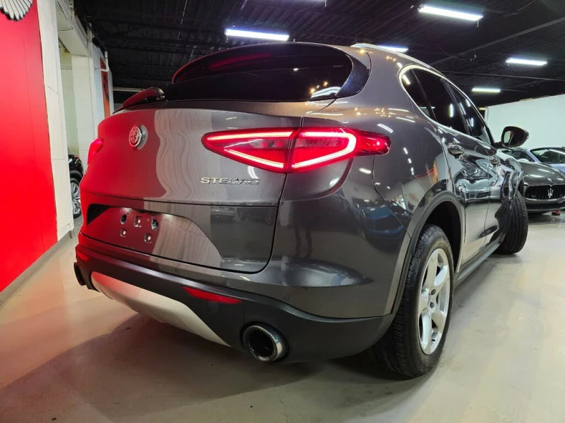 Alfa Romeo Stelvio 4х4* КАМЕРА* ПОДГРЕВ* KEYLESS, снимка 3 - Автомобили и джипове - 53337375