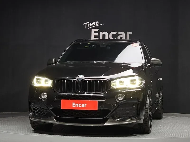 BMW X5 (F15) xDrive 40D Black & White, снимка 3 - Автомобили и джипове - 54917306