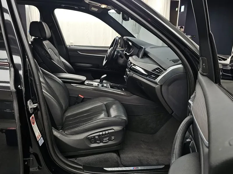 BMW X5 (F15) xDrive 40D Black & White, снимка 11 - Автомобили и джипове - 54917306
