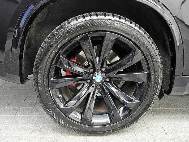 BMW X5 (F15) xDrive 40D Black & White, снимка 5 - Автомобили и джипове - 54917306