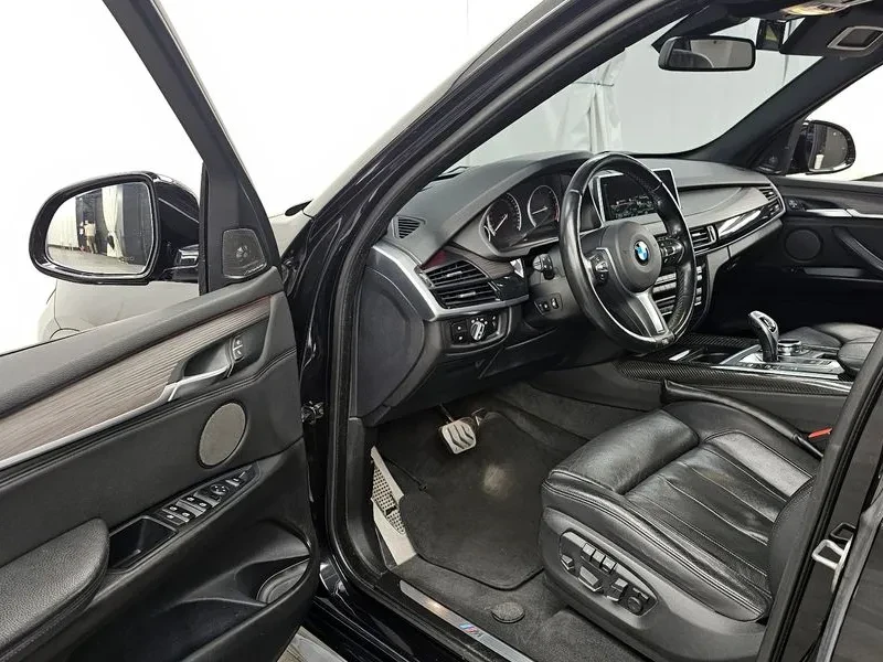 BMW X5 (F15) xDrive 40D Black & White, снимка 10 - Автомобили и джипове - 54917306