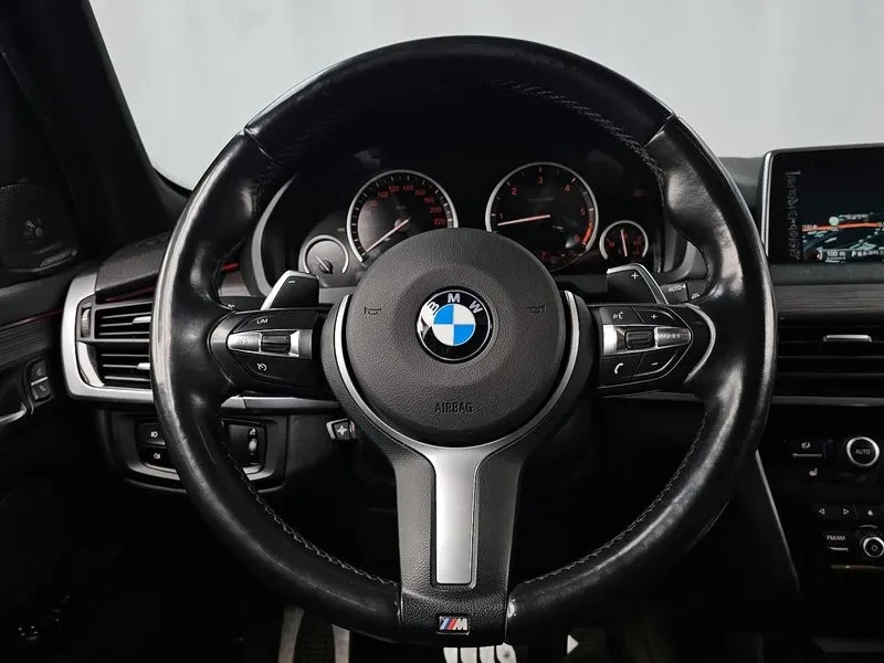 BMW X5 (F15) xDrive 40D Black & White, снимка 13 - Автомобили и джипове - 54917306