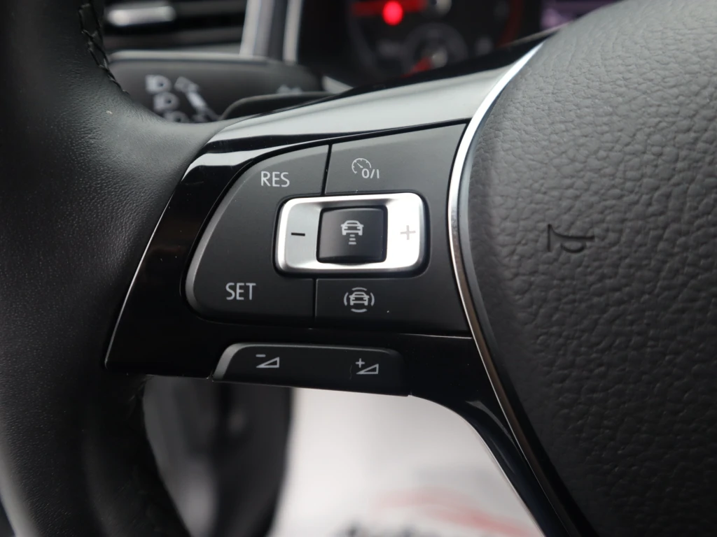 VW T-Roc 2.0 TSI Sport 4Motion | Mobile.bg   10