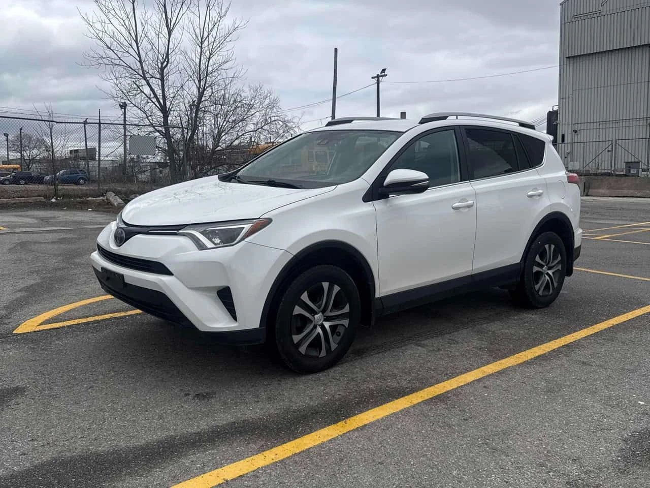 Toyota Rav4 * LE * ПОДГРЕВ * ОТ ЛИЗЕНЗИРАНО ПРЕДСТАВИТЕЛСТВО | Auto.bg — изображение 1