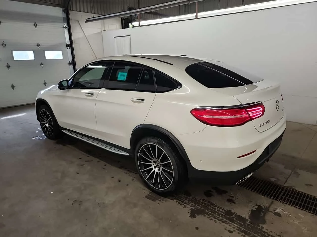 Mercedes-Benz GLC 300 Coupe AMG Line * ��� �������� * Burmester * CARFAX | Mobile.bg � ����������� 5