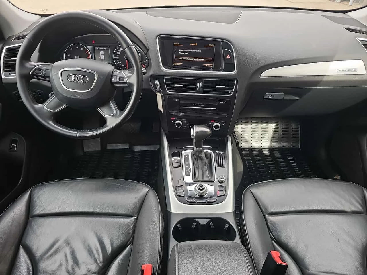 Audi Q5 * 2.0L Progressiv* PANO* KEYLESS* ПОДГРЕВ* , снимка 9 - Автомобили и джипове - 54480572
