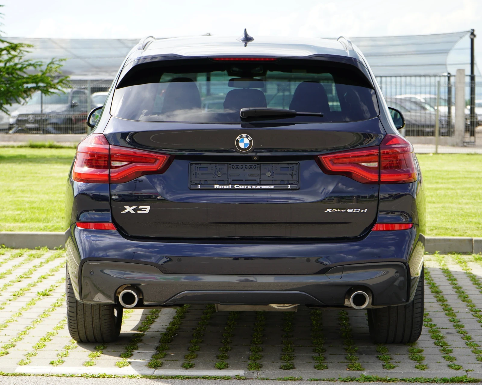 BMW X3 2.0d* M-PACK* HEAD-UP* MEMORY* KEYLESS* NIGHT* , снимка 5 - Автомобили и джипове - 54823069