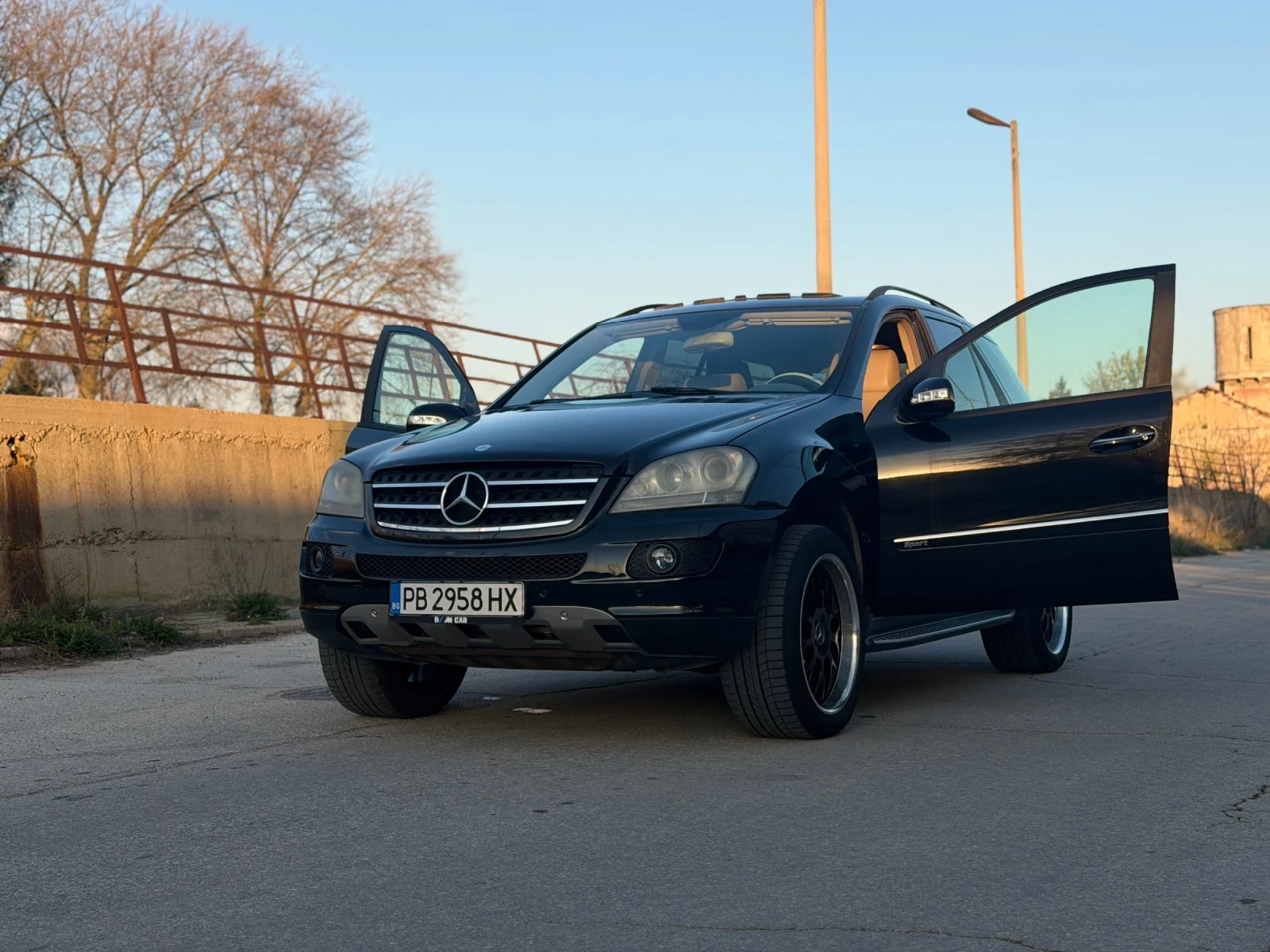 Mercedes-Benz ML 320, снимка 9 - Автомобили и джипове - 54886060
