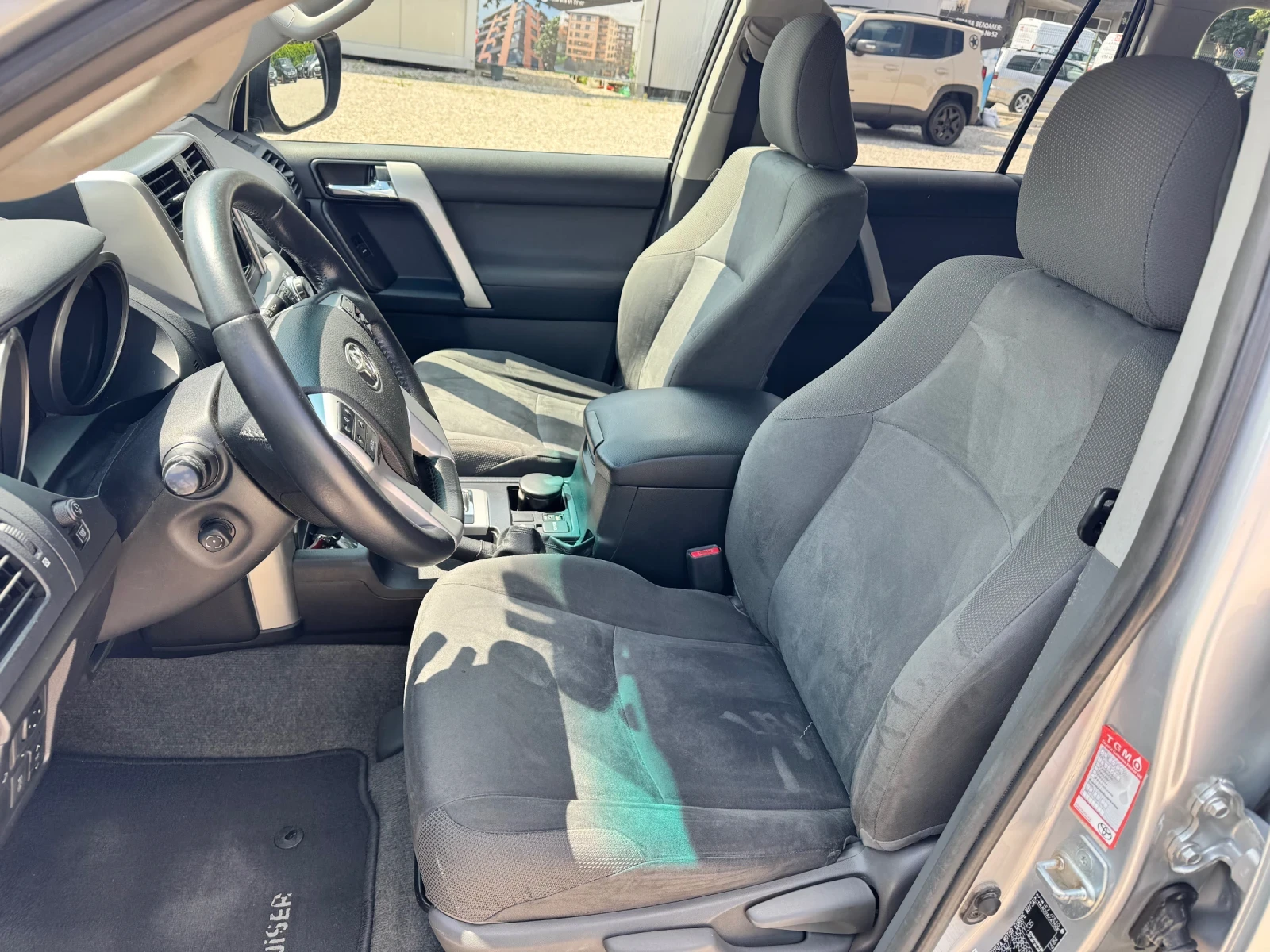 Toyota Land cruiser 3.0D4d 173к.с 7 места. Автоматик , снимка 7 - Автомобили и джипове - 55183052