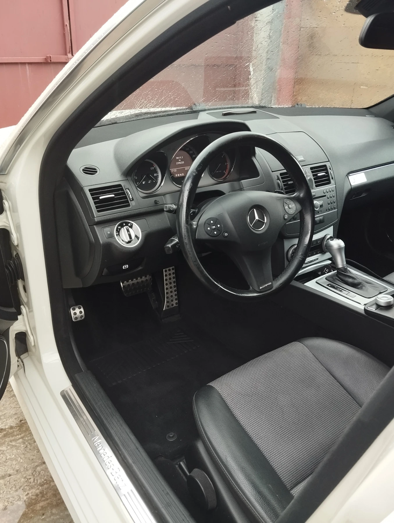 Mercedes-Benz C 250 CDI  4* 4  AMG paket, снимка 7 - Автомобили и джипове - 55225903