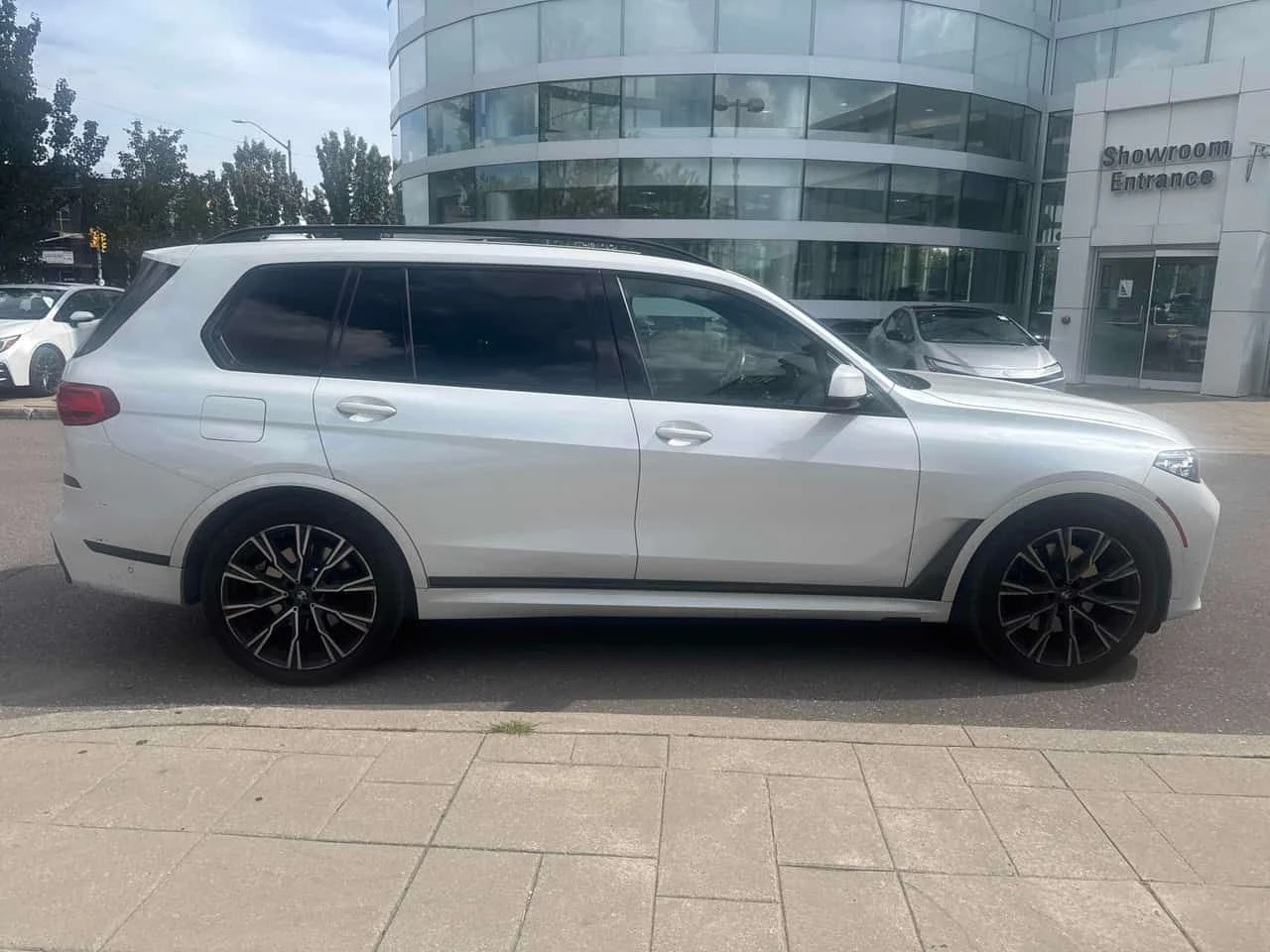 BMW X7 * xDrive40i * CARFAX * ОПЦИЯ ЗА ФИНАНСИРАНЕ , снимка 3 - Автомобили и джипове - 55711533