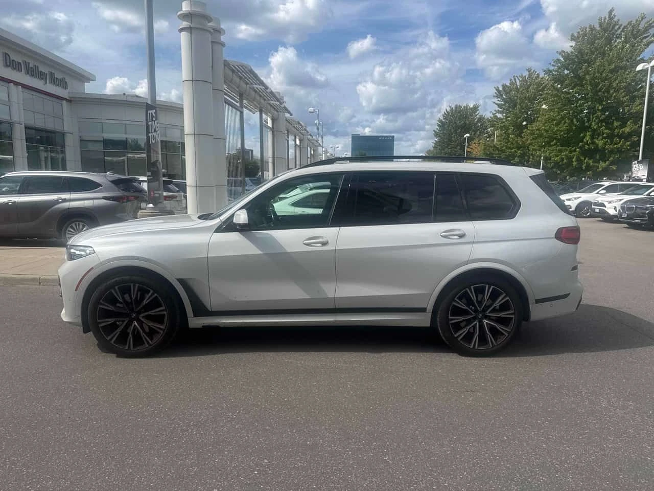 BMW X7 * xDrive40i * CARFAX * ОПЦИЯ ЗА ФИНАНСИРАНЕ , снимка 11 - Автомобили и джипове - 55711533