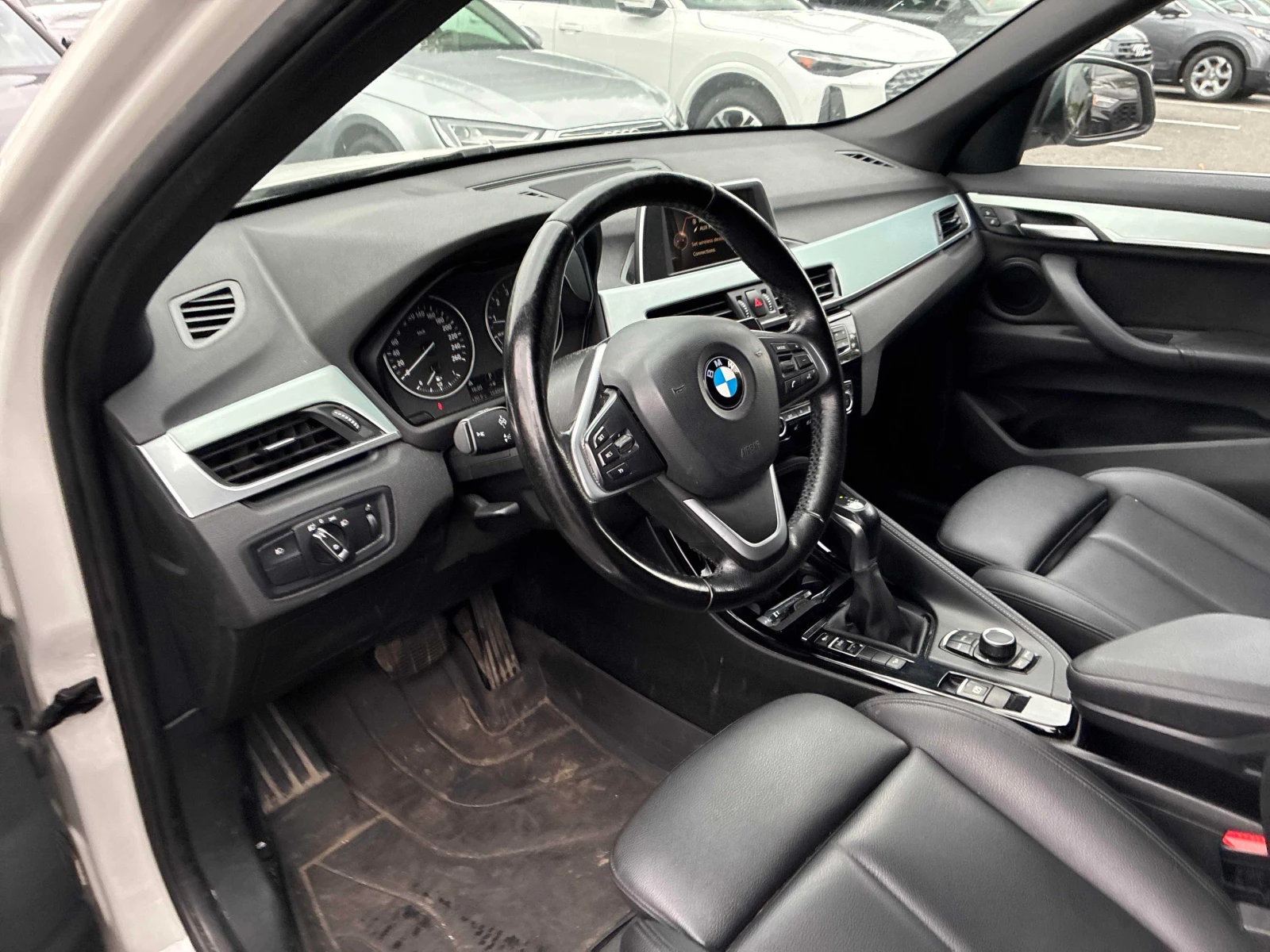 BMW X1 * xDrive28i * АВТОКРЕДИТ БЕЗ ПЪРВОНАЧАЛНА ВНОСКА, снимка 7 - Автомобили и джипове - 56113481
