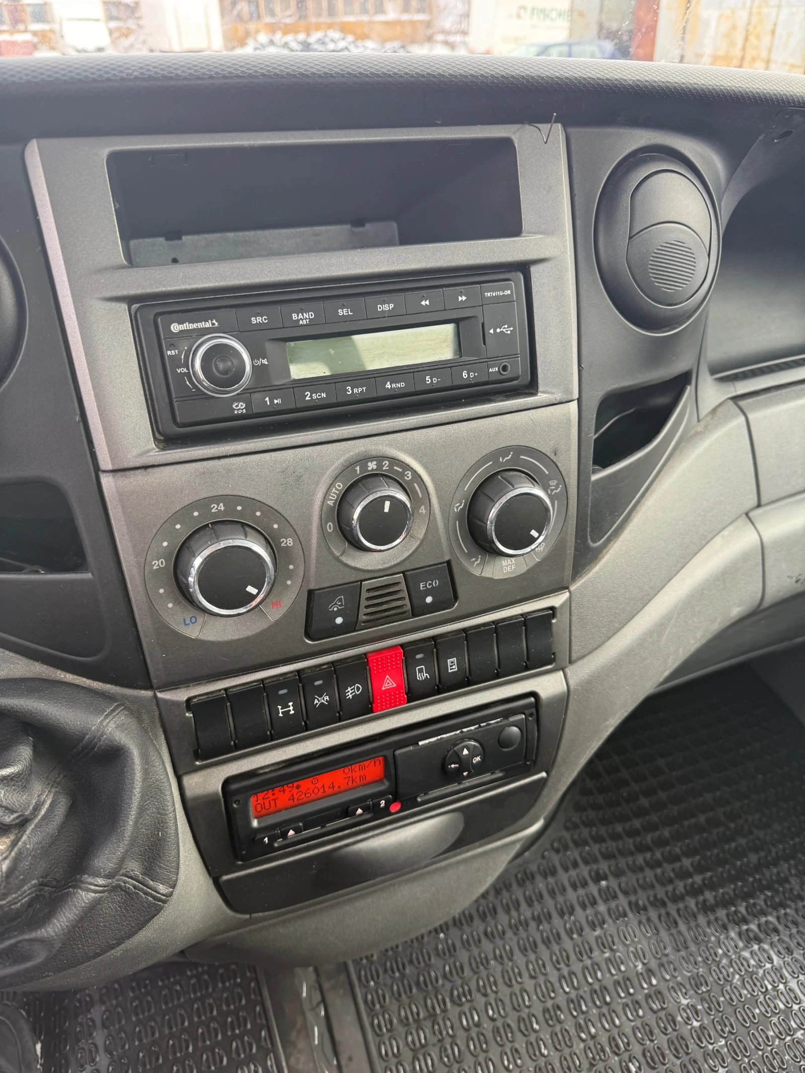 Iveco 35c17  - изображение 7