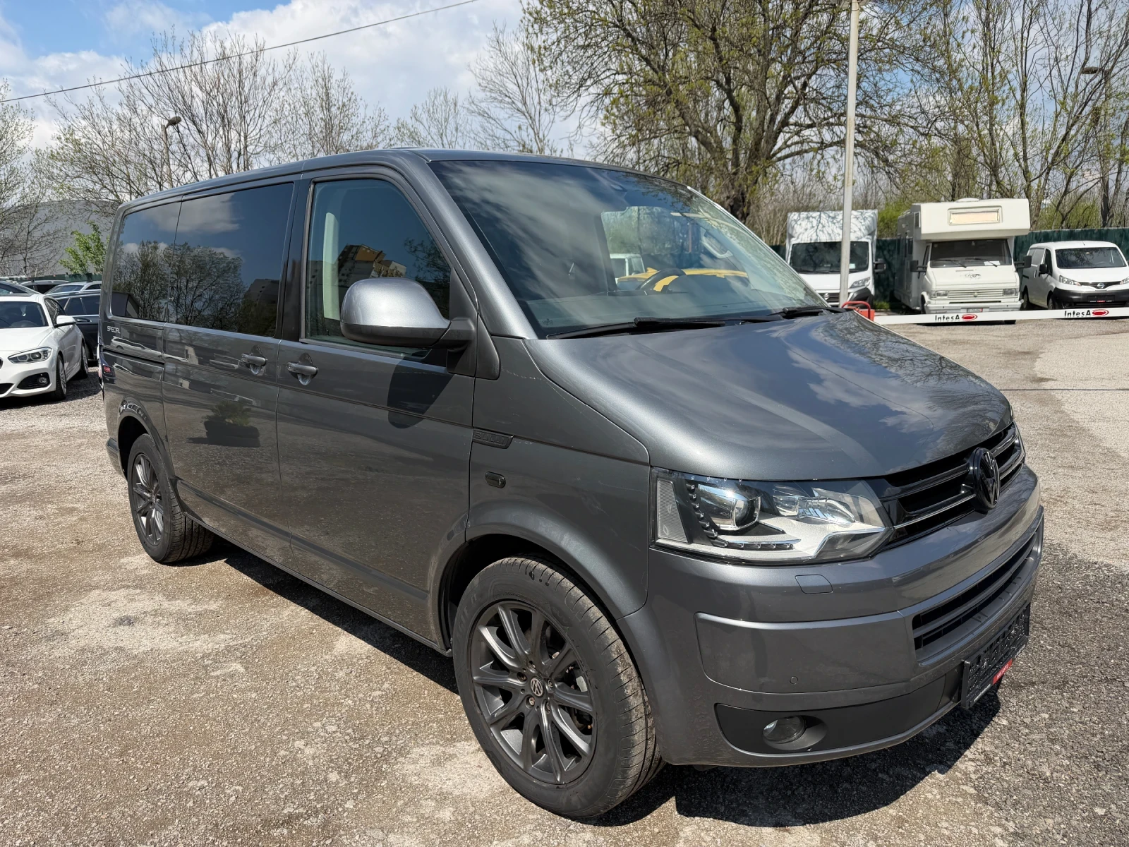 VW Multivan 2.0TDI 140hp SPECIAL EDITION