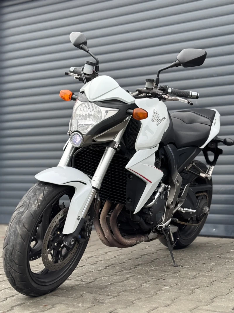 Honda Cb 1000cc Като нов!, снимка 2 - Мотоциклети и мототехника - 52617304