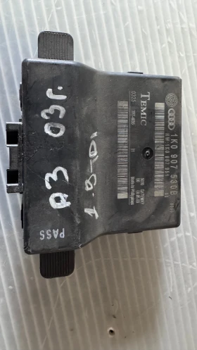       a Audi A3 - 1K0907530B / 1K0907951