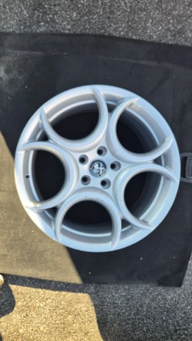 Джанти за Alfa Romeo Giulia, снимка 1