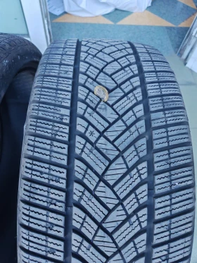 Гуми Зимни 245/35R20, снимка 4