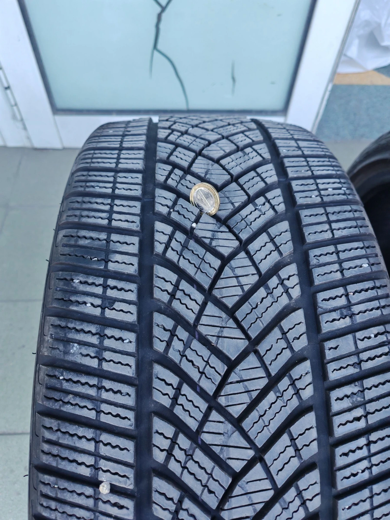 ���� 245/35R20 | Mobile.bg � ����������� 2