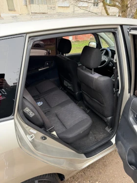 Toyota Corolla verso Газов инжекцион, снимка 9