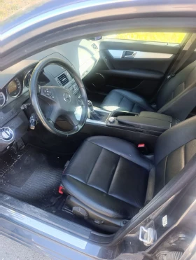 Mercedes-Benz C 220, снимка 14