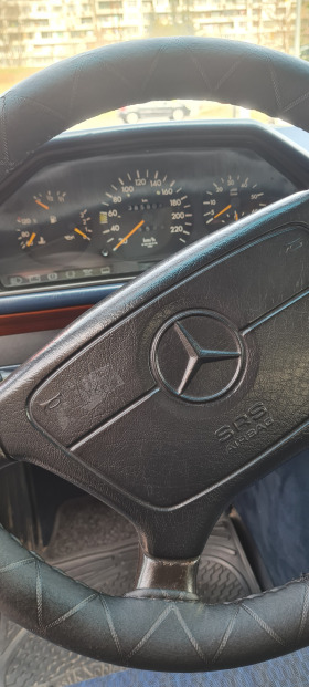 Mercedes-Benz 124, снимка 6
